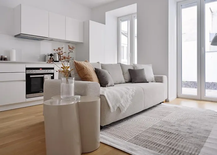 Stylish&Modern Apartment - Private Garden